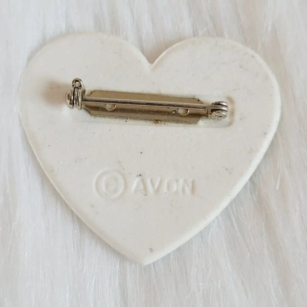 Vintage Avon Birthday Yellow Dahlia Flower Porcelain Heart 1.75